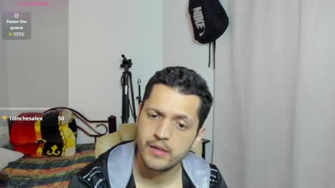Alex THE BIG SNAKE DUDE online show from June 6, 11:00 pm