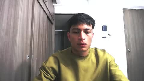 Juan Pablo-independent model online show from July 12, 1:40 am