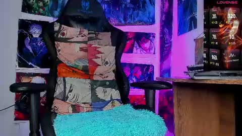 Aaron  online show from July 15, 11:28 am
