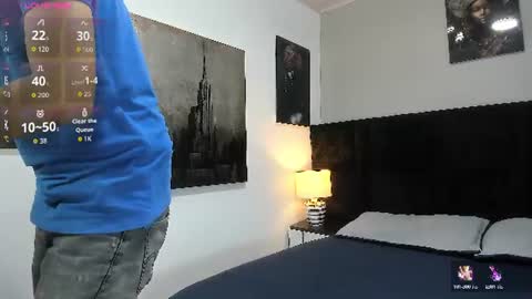 adam_walker_1 online show from June 29, 3:23 pm