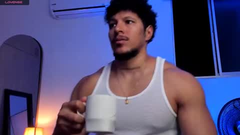 adambrocs1 online show from June 16, 3:42 am