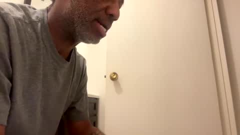 adick_ting online show from July 2, 10:21 am
