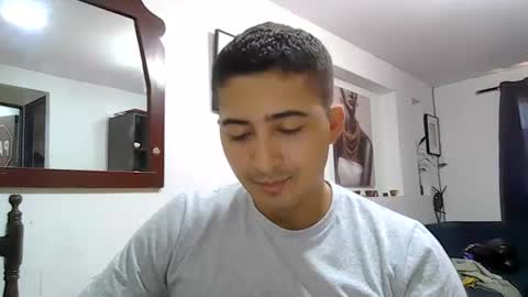 alanj998 online show from August 4, 5:39 pm