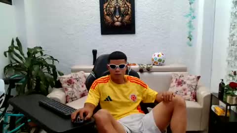 Alexander online show from July 3, 9:39 pm