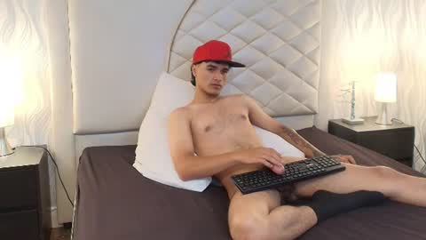 Andreao online show from July 9, 4:44 pm
