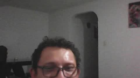 andresfloga online show from June 14, 6:04 am