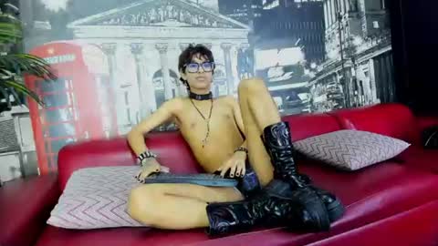 --- Angel --- online show from July 16, 3:41 pm
