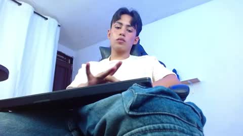 Angelo online show from July 30, 4:06 pm