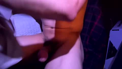 anonboytoy1 online show from May 26, 9:38 am
