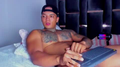 AquilesElpapi online show from June 20, 10:15 pm