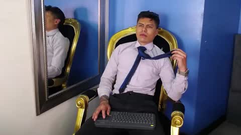 aquilestaylor online show from June 19, 3:50 pm