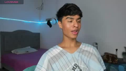 ariel_adan online show from July 8, 10:25 pm
