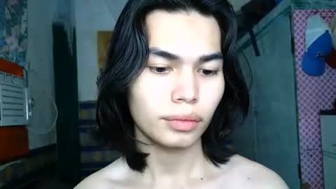 asian_babyboi online show from July 23, 1:58 am