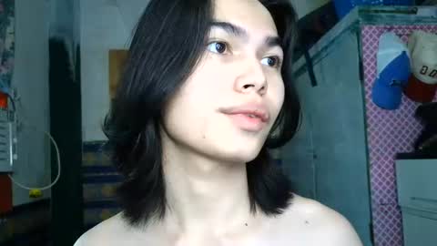 asian_babyboi online show from July 25, 2:30 am