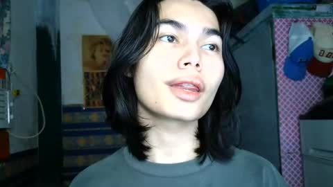 asian_babyboi online show from July 26, 10:28 pm