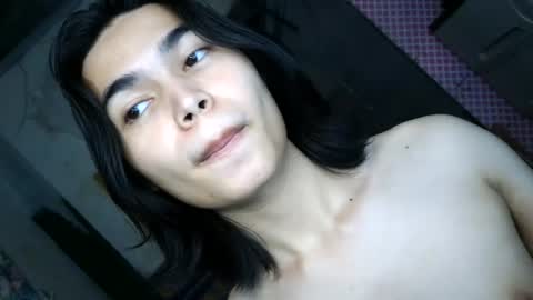 asian_babyboi online show from July 15, 12:23 pm