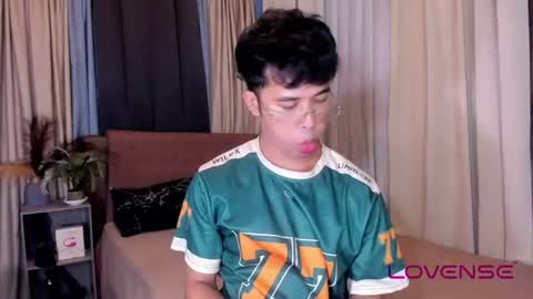 asiancum_peter online show from July 23, 2:42 am