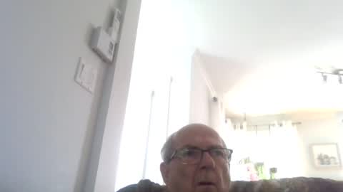 bernard1102 online show from July 11, 6:43 pm