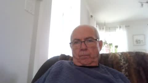 bernard1102 online show from July 16, 12:56 pm