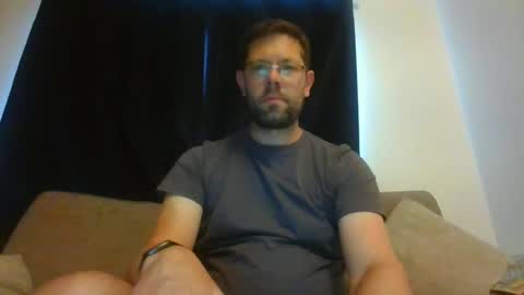 britguy6985 online show from June 16, 7:05 pm
