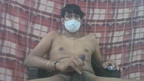 brownguy2505 online show from July 30, 6:18 pm