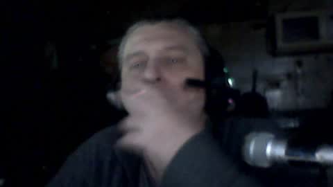 carlos712009 online show from July 15, 7:04 am