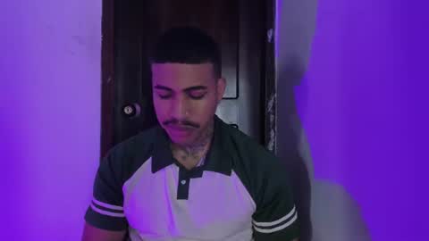 Chris  online show from June 18, 12:21 pm