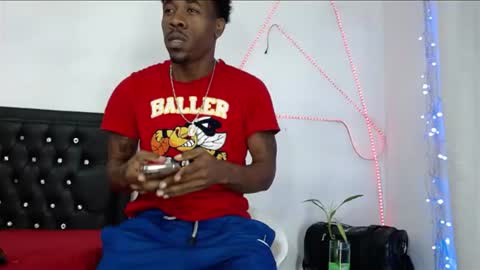 damian_hart_24cm online show from July 14, 11:38 am
