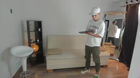 darwin_stark online show from July 28, 1:35 am