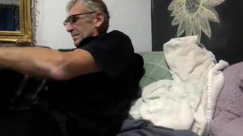 deanofflove221000 online show from May 27, 2:52 am