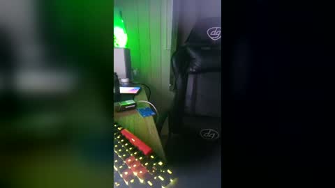 dirkdigglerofficial online show from July 30, 3:06 am