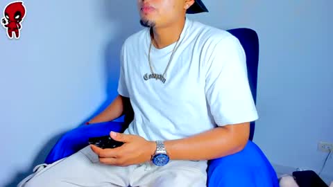  Dominic  online show from July 9, 7:45 am