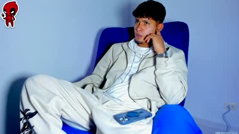  Dominic  online show from June 20, 1:10 am