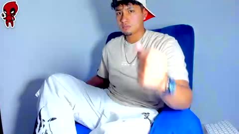  Dominic  online show from June 25, 3:42 am