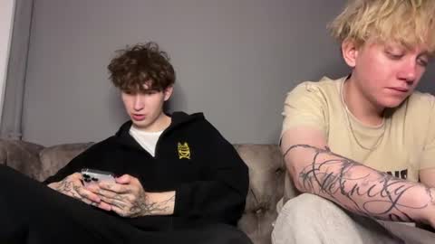 Mark online show from June 23, 10:57 pm
