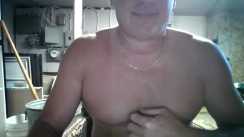 Easy Going Guy online show from July 8, 9:41 pm
