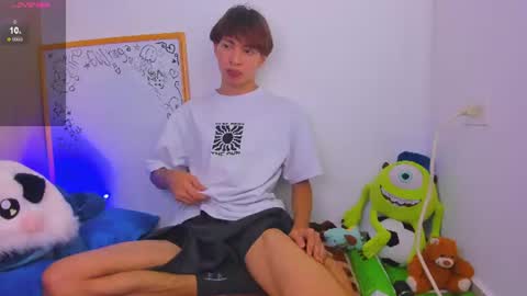 E  L  Y   K  I  N  G   online show from June 27, 7:41 pm
