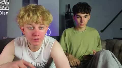 em_chipsi online show from July 15, 8:37 pm