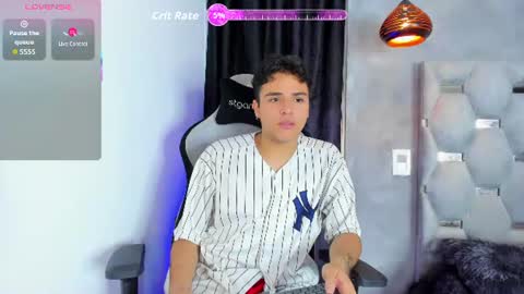 emma_velz online show from July 22, 5:43 am