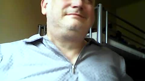 englishguysurrey online show from August 4, 6:08 am