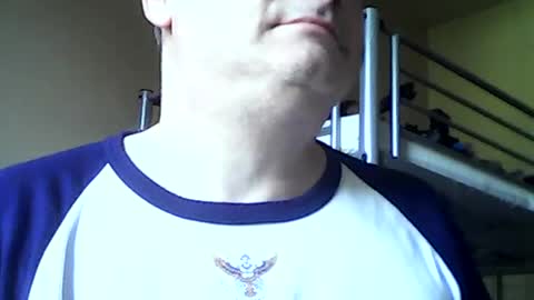 englishguysurrey online show from August 2, 6:45 am