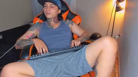 enjoymycock99 online show from July 7, 6:47 am