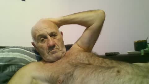 follador1001 online show from June 19, 8:46 pm