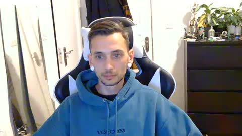 georgek0011 online show from July 5, 1:42 am