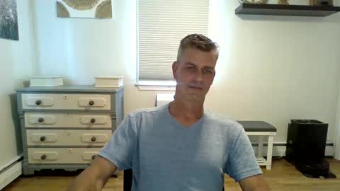 gudguy2025 online show from July 1, 4:19 pm