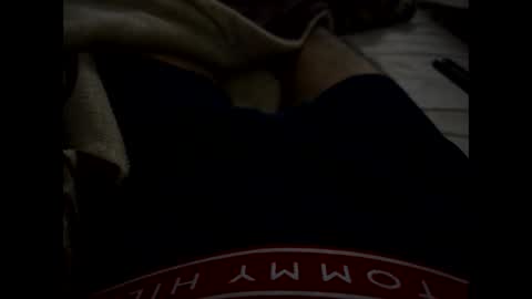 gustavolpz17 online show from May 19, 8:53 am