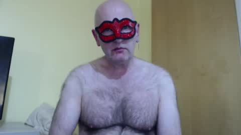 Hairy male online show from June 8, 6:20 pm