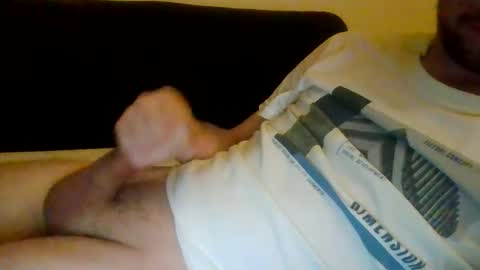 happyfunnyboy79 online show from July 3, 9:28 pm