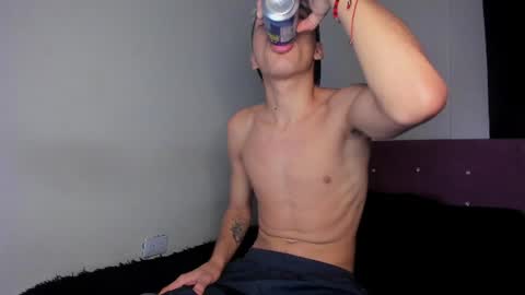 heellboy_ online show from June 25, 6:40 am