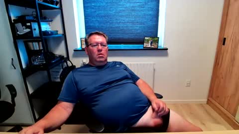 henrikrp1971 online show from July 13, 7:54 am